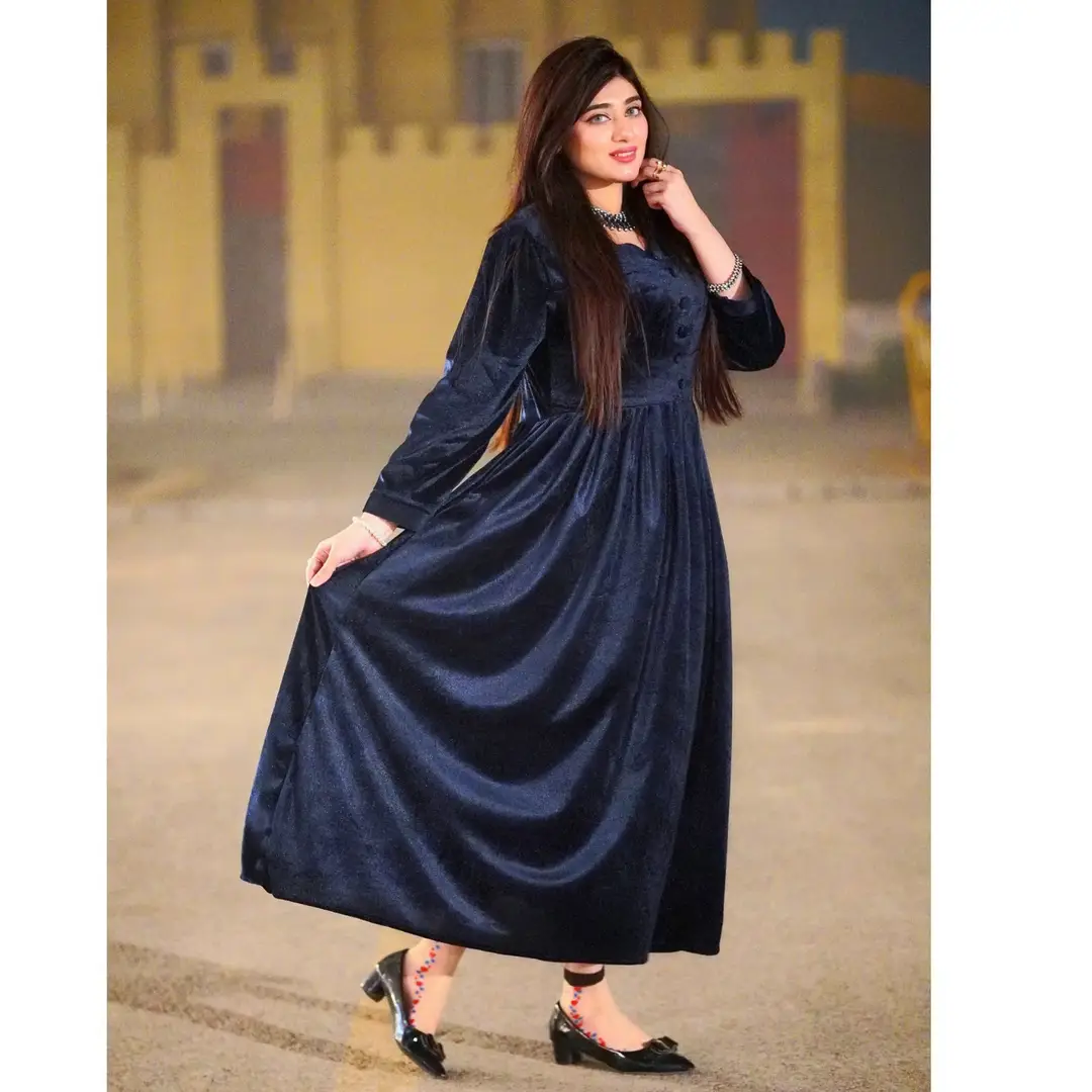 1 Pc Women's Stitched Velvet Plain Maxi
