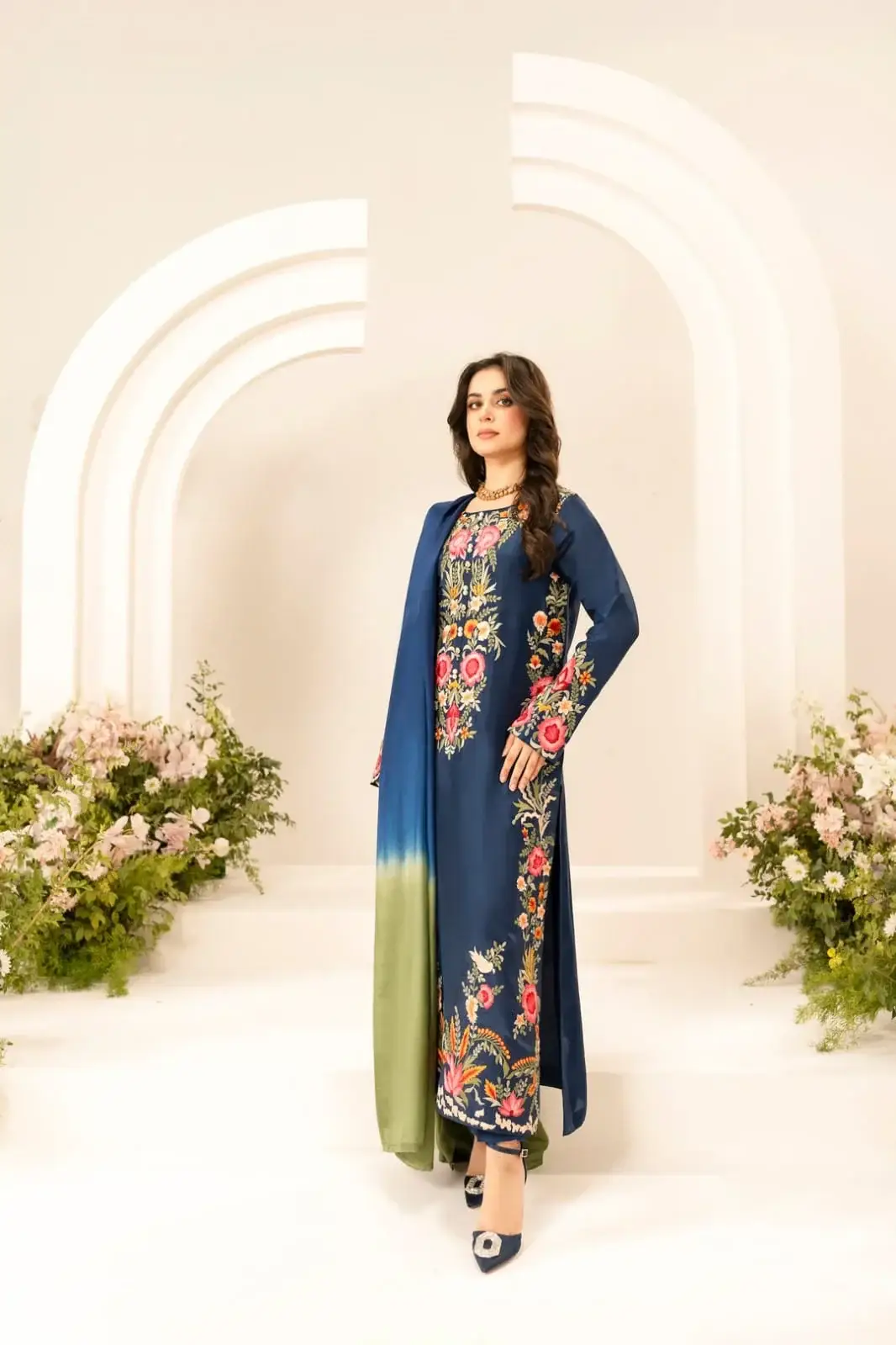 Stunning Women's Stitched Linen Suit Set - 3 Pcs with Embroidered Design