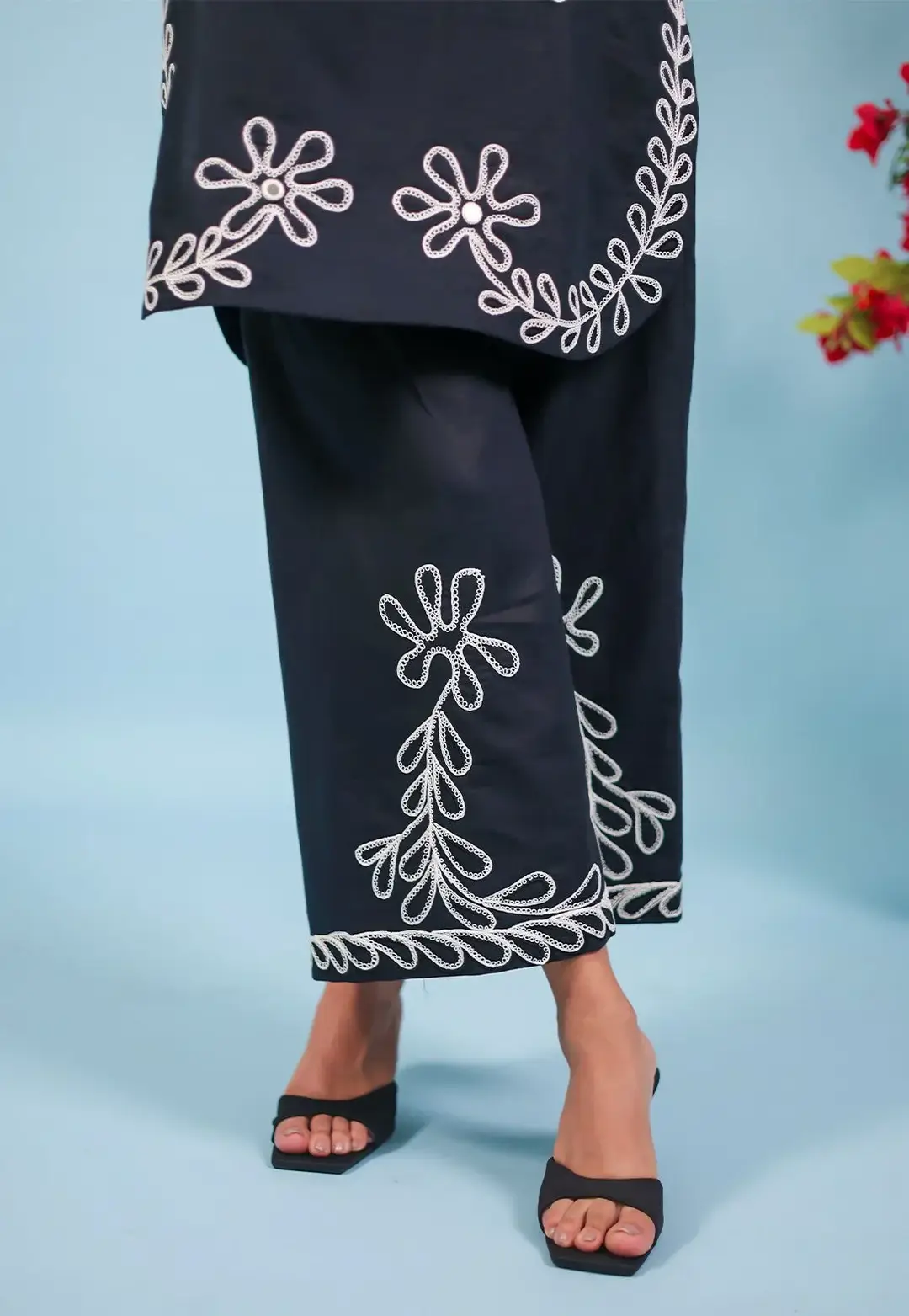 Stylish Embroidered Shirt And Trouser Set - 2 Pcs