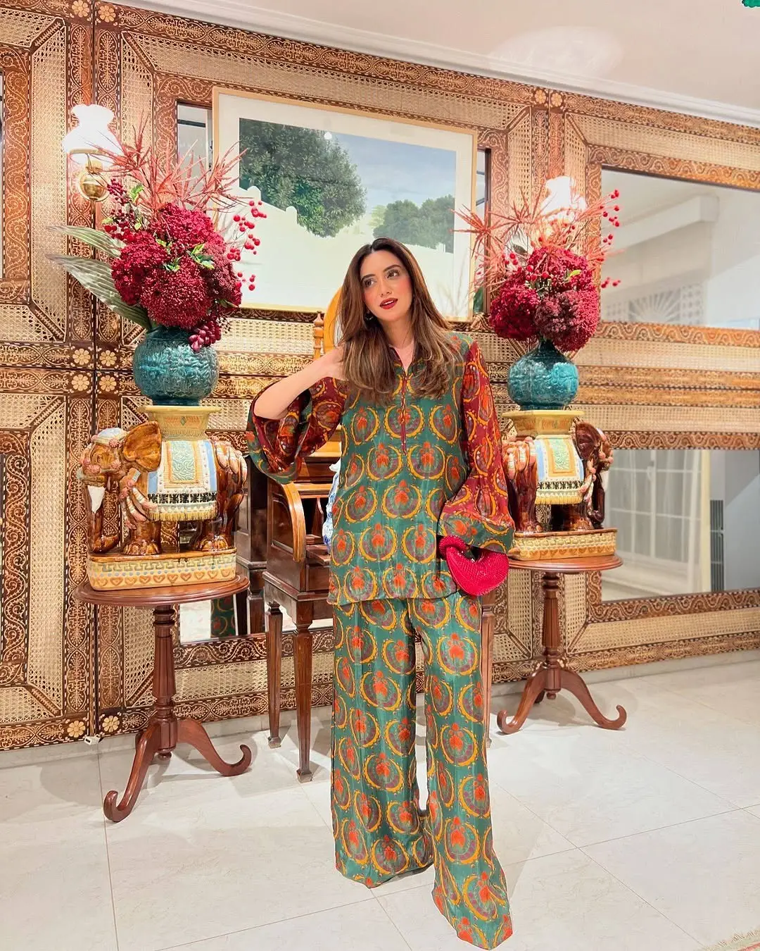 Stylish Women's Printed 2 Pcs Shirt And Trouser Set