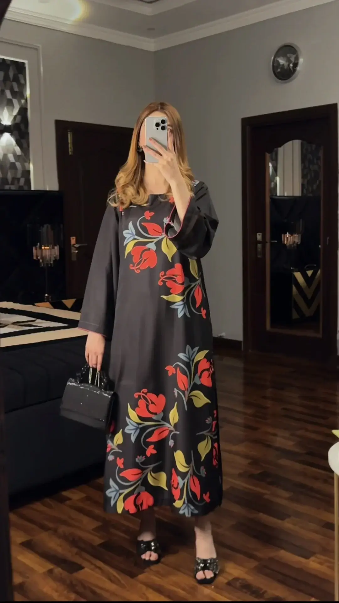 Chic Women's Stitched Suit- 2 Pcs Digital Print in Black