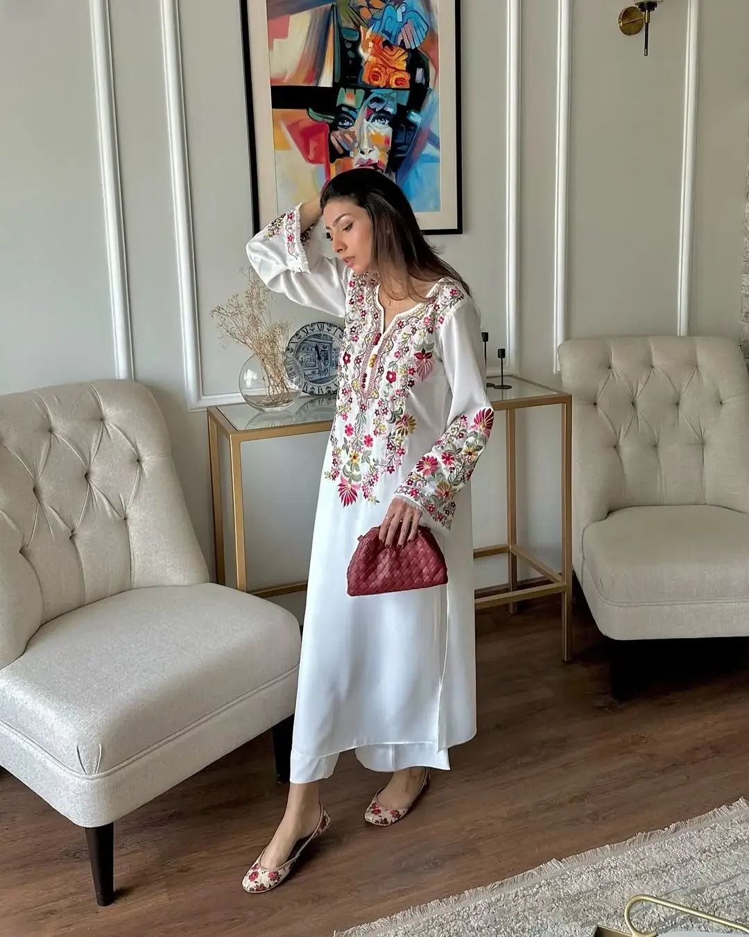 Women's Embroidered Shirt And Trouser Set - 2 Pcs
