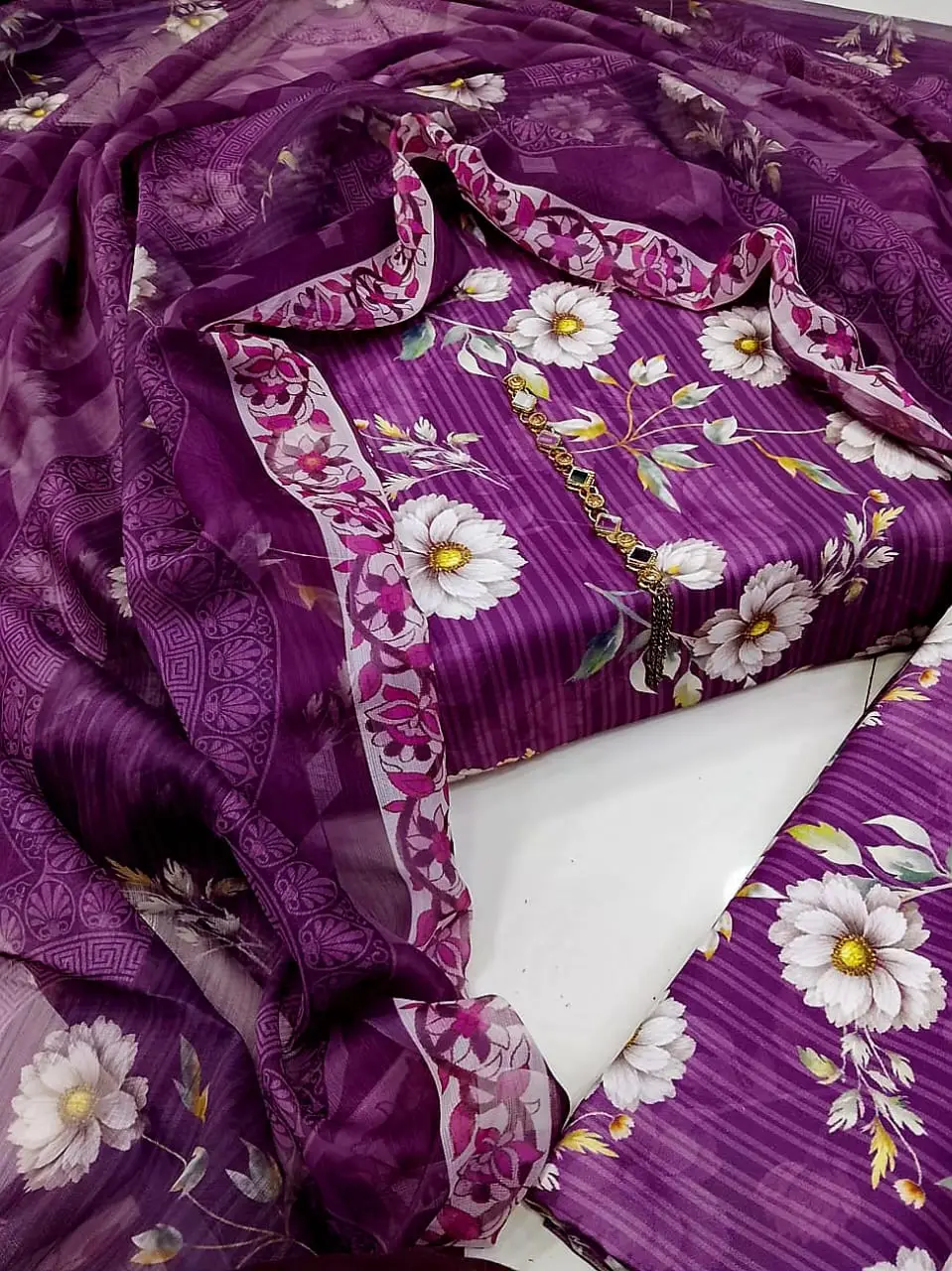 Digital Printed 3 Piece Swiss Lawn Suit for Women – Floral Print Lawn Shirt & Trouser with Original Crinkle Chiffon Dupatta | Summer Casual Dress | Pakistani Lawn Collection