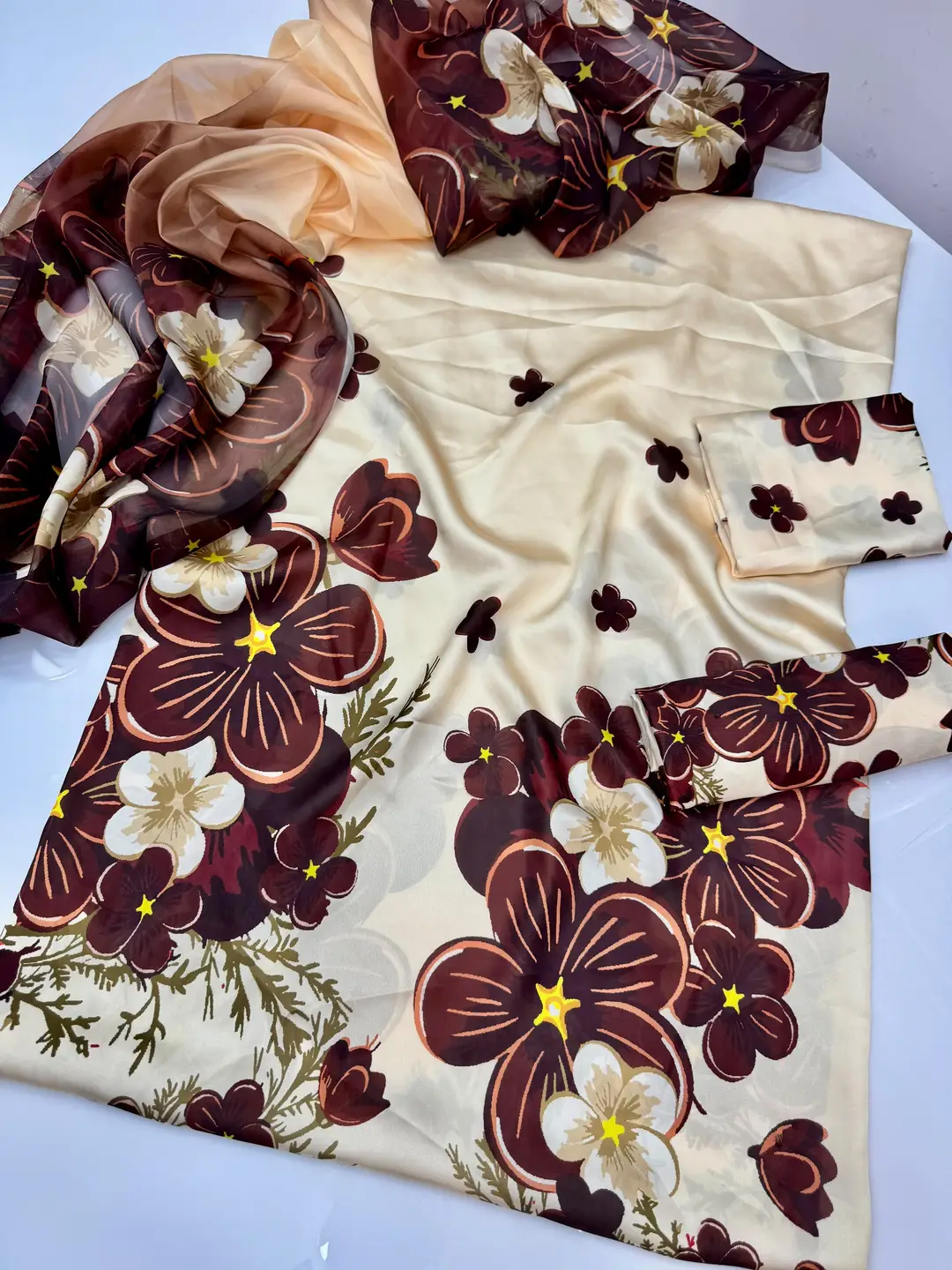 3 Pcs Women's Unstitched Digital Print Suit
