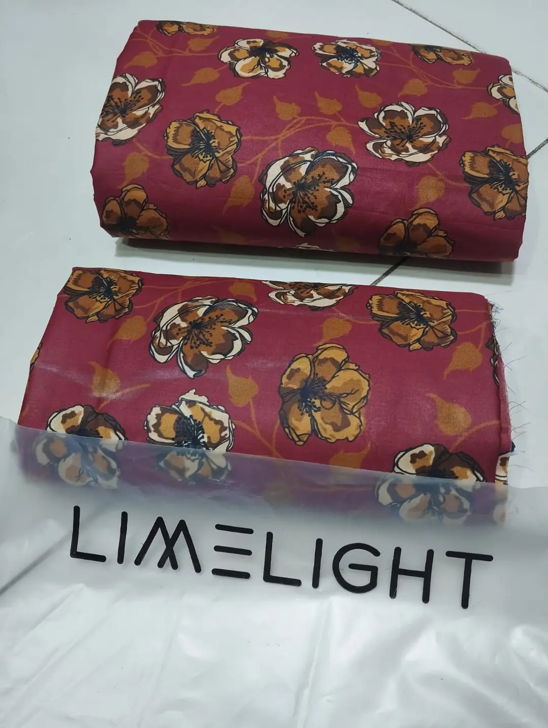 2 Pcs Women's Unstitched Printed Suit