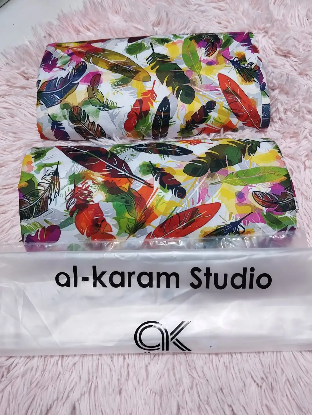 2 Pcs Women's Unstitched Printed Suit
