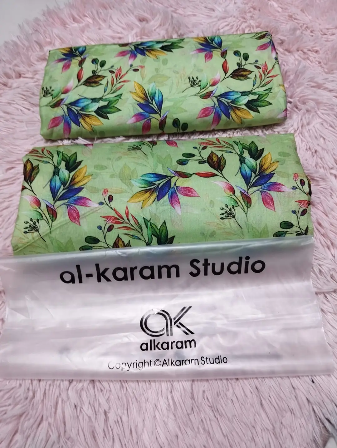 2 Pcs Women's Unstitched Printed Suit