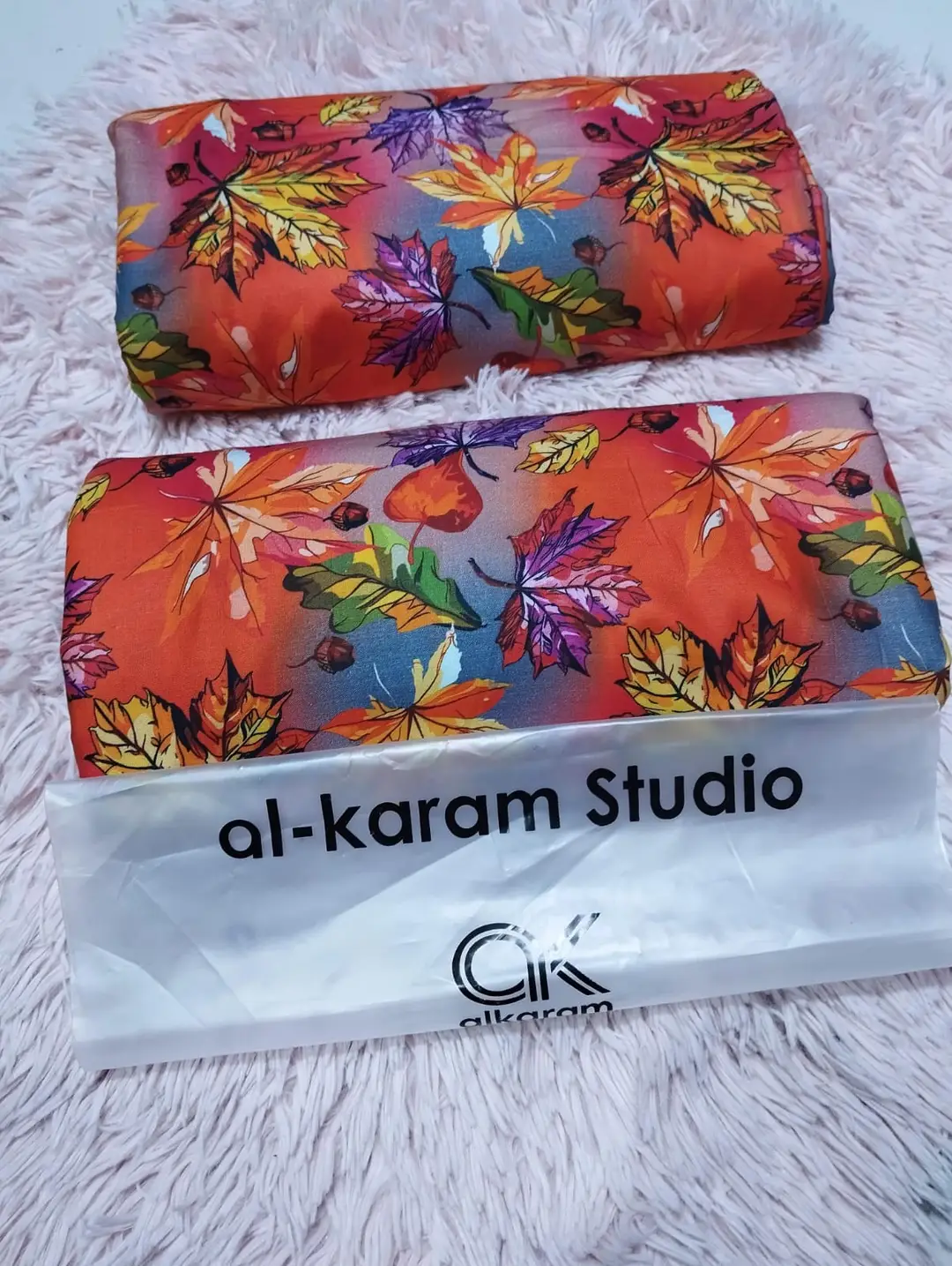 2 Pcs Women's Unstitched Printed Suit