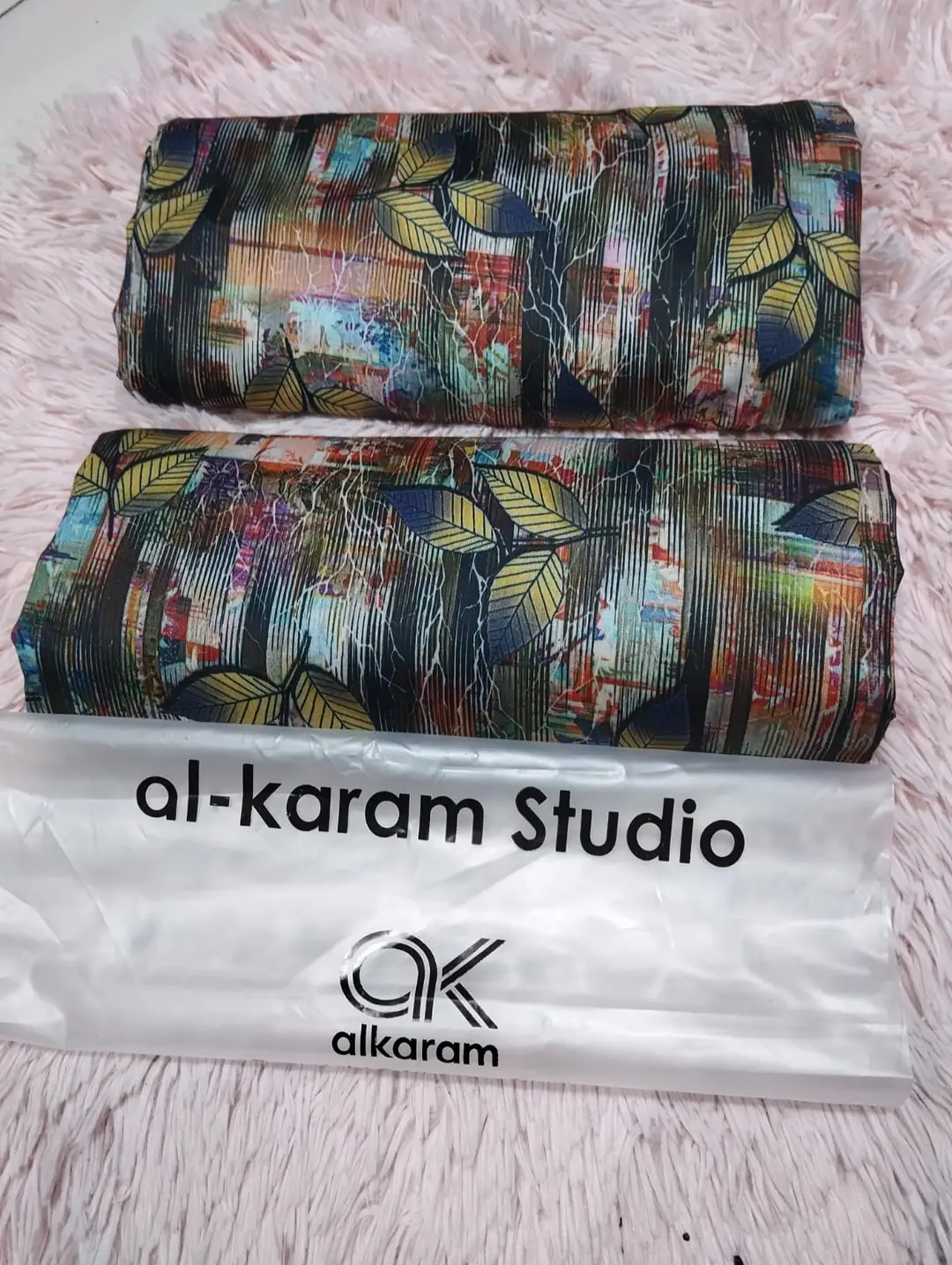 2 Pcs Women's Unstitched Printed Suit