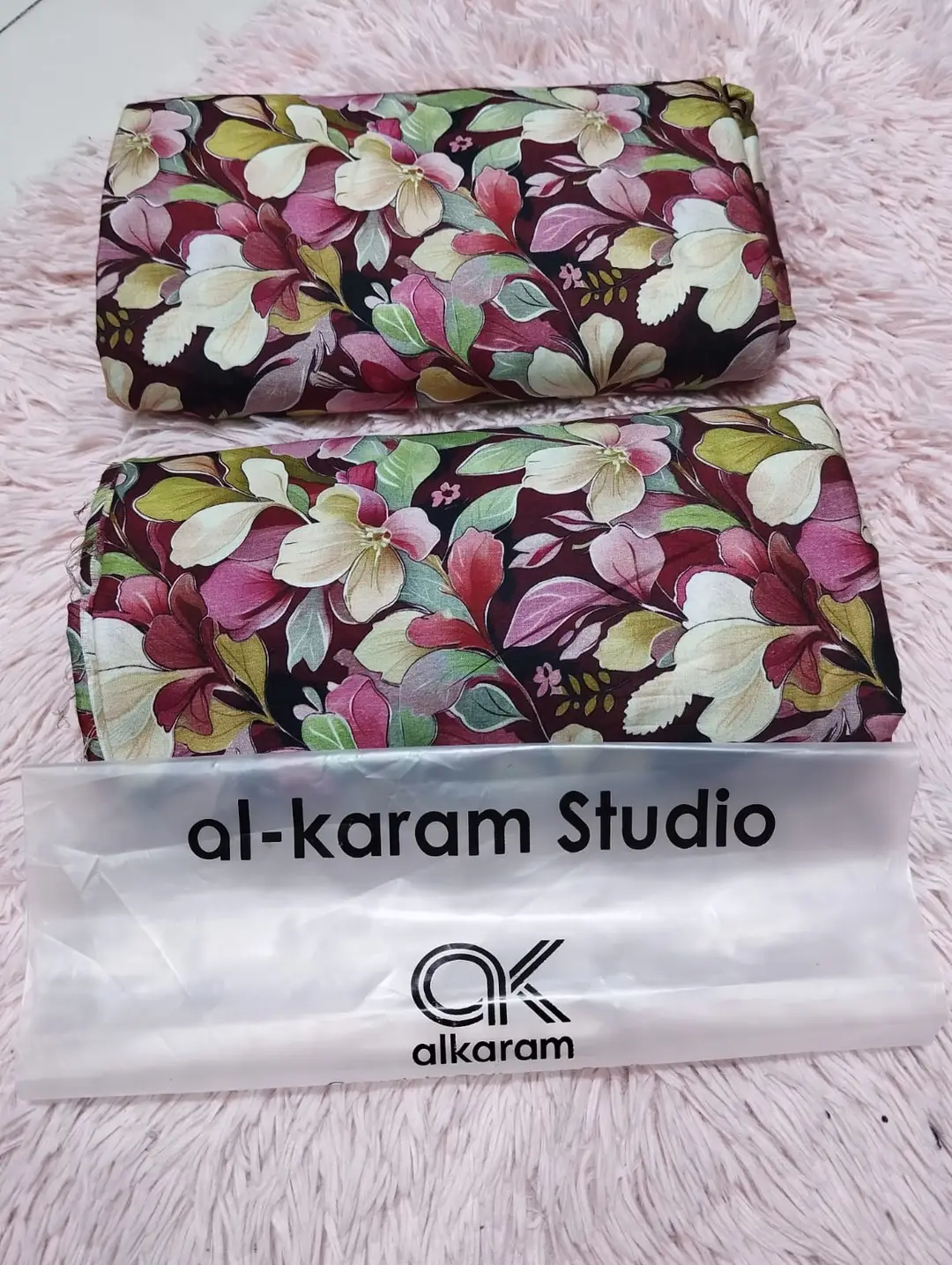 2 Pcs Women's Unstitched Printed Suit