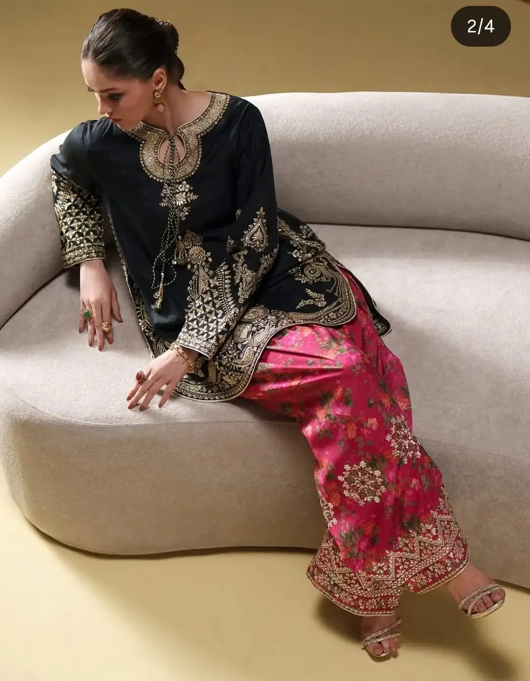 2 Pcs Women’s Stitched Lawn Embroidered Suit
