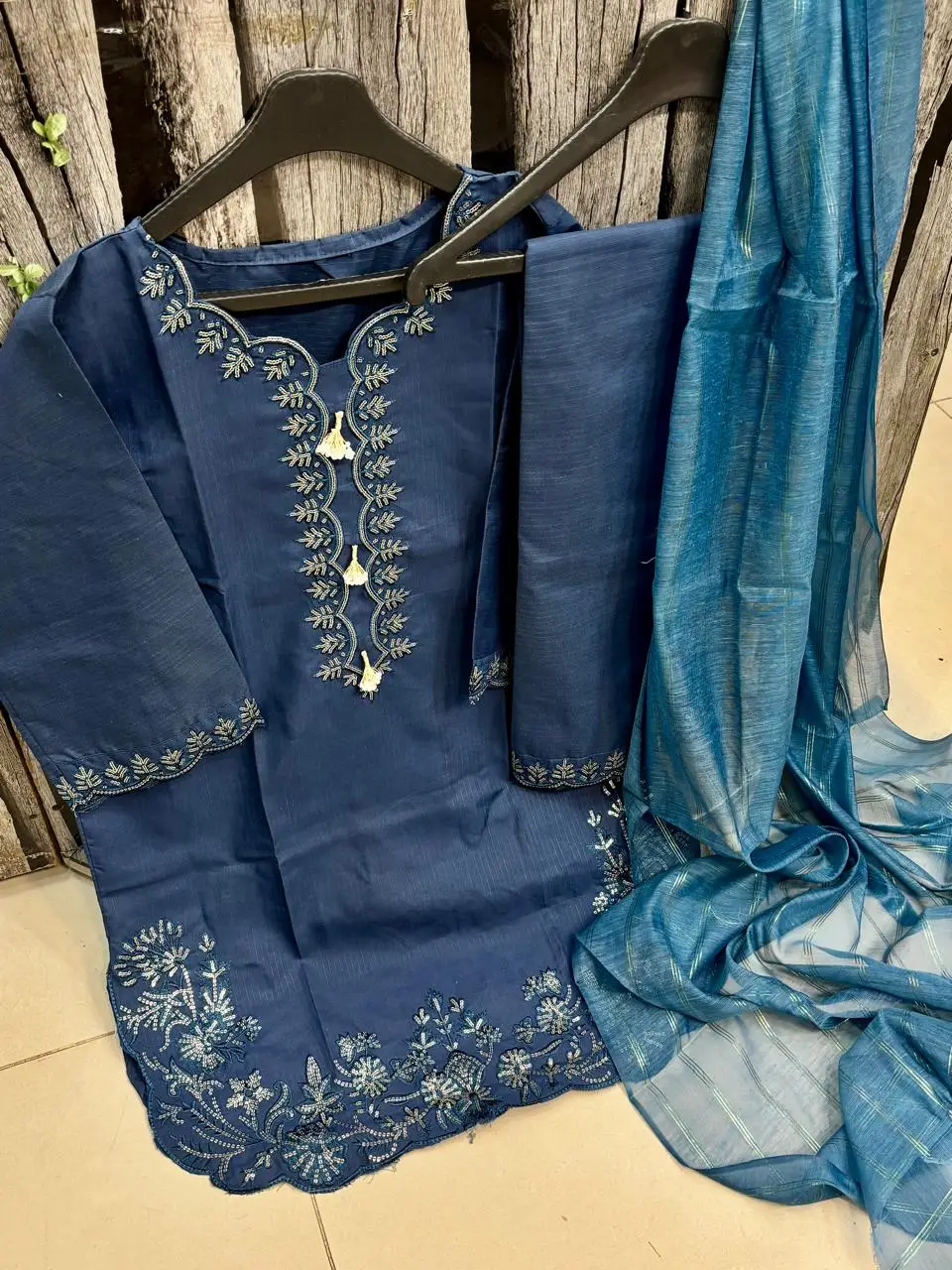 3 Pcs Women’s Stitched Cotton Embroidered Suit