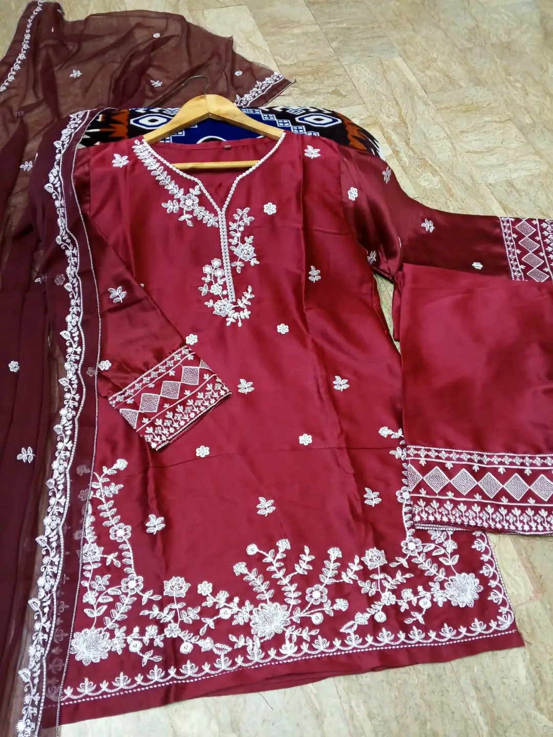 Women's Embroidered Farshi Shalwar 3 Piece Silk Suit with Embroidered Chiffon Dupatta – Pakistani Party Wear Dress