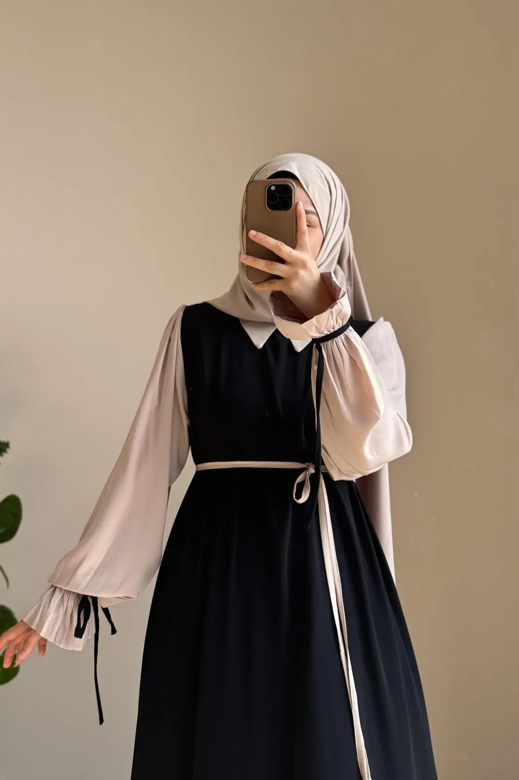 Collar Abaya with Belt and Matching Stroller | Original Wool Peach Fabric | Front Open Stylish Abaya for Women | Soft Premium Abaya