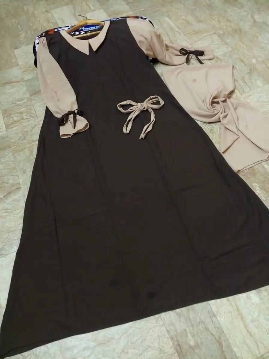 Abaya for Women with Belt & Stroller | Collar Abaya in Soft Wool Peach Fabric | Ready to Wear Abaya