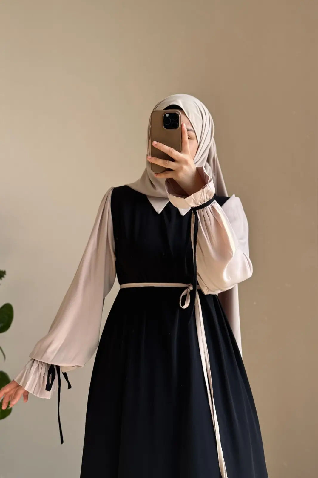 Abaya for Women with Belt & Stroller | Collar Abaya in Soft Wool Peach Fabric | Ready to Wear Abaya