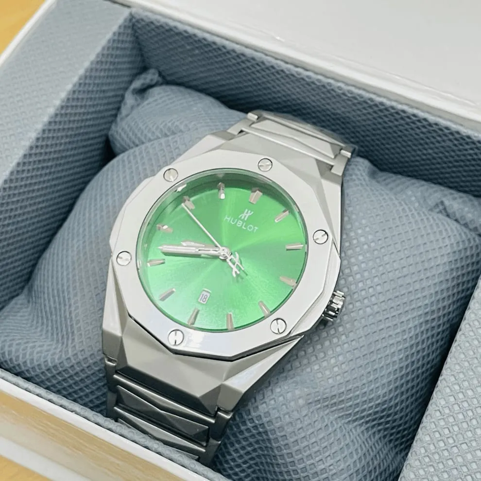 Hublet Premium Watch – Luxury Diamond Cut Chain – Green Dial