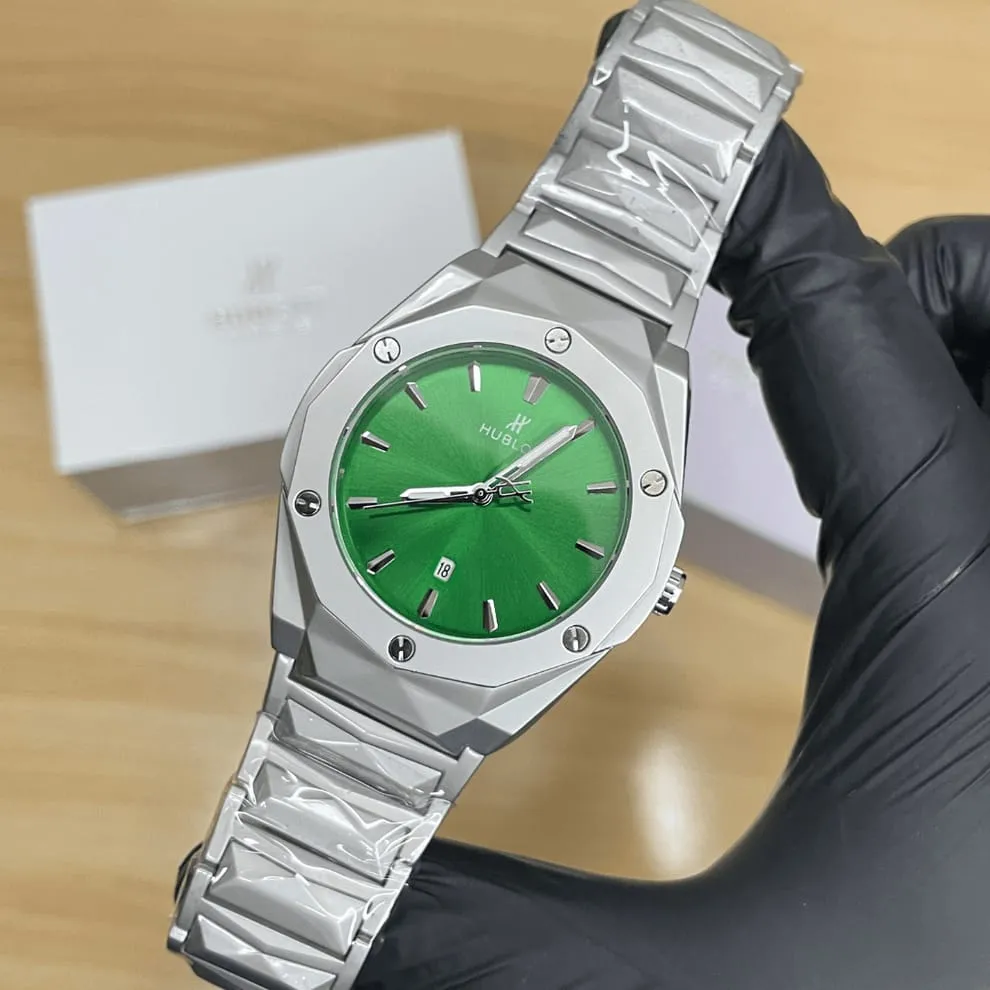 Hublet Premium Watch – Luxury Diamond Cut Chain – Green Dial