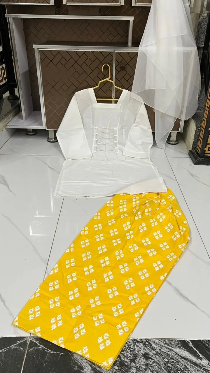 3 Pcs Women's Stitched Cotton Lawn Printed Suit with Fitingable back Straps