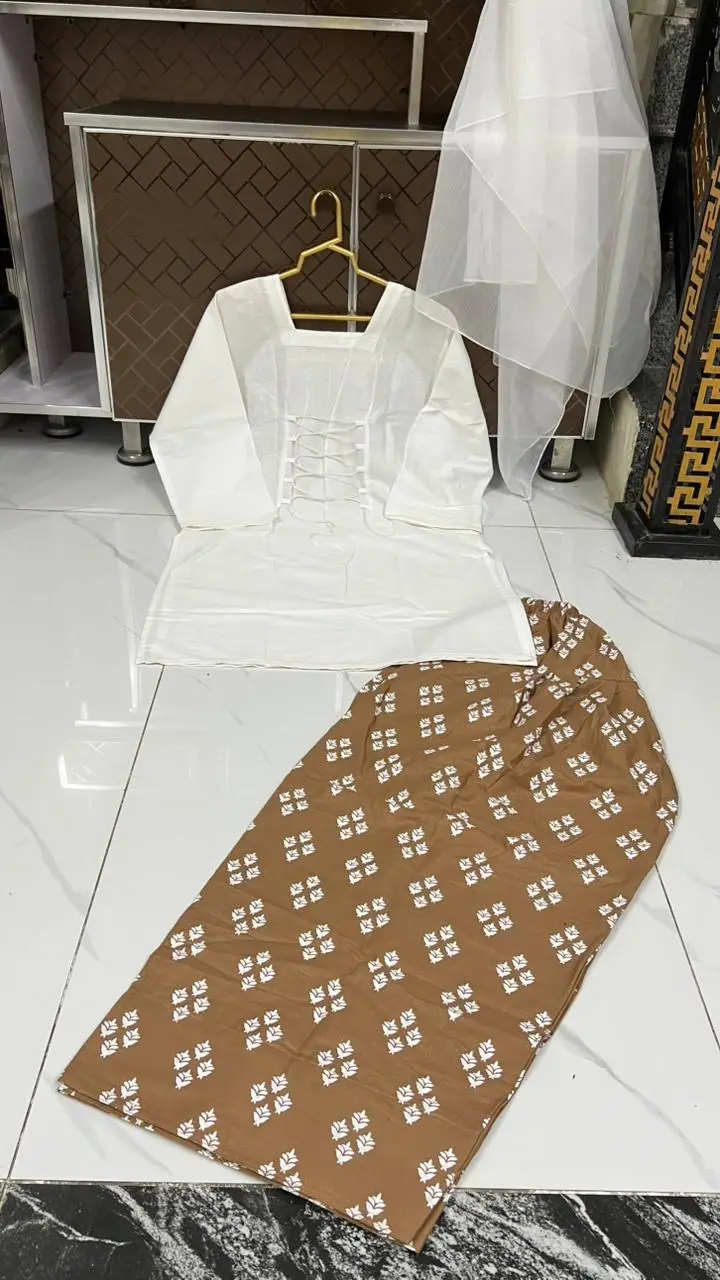 3 Pcs Women's Stitched Cotton Lawn Printed Suit with Fitingable back Straps