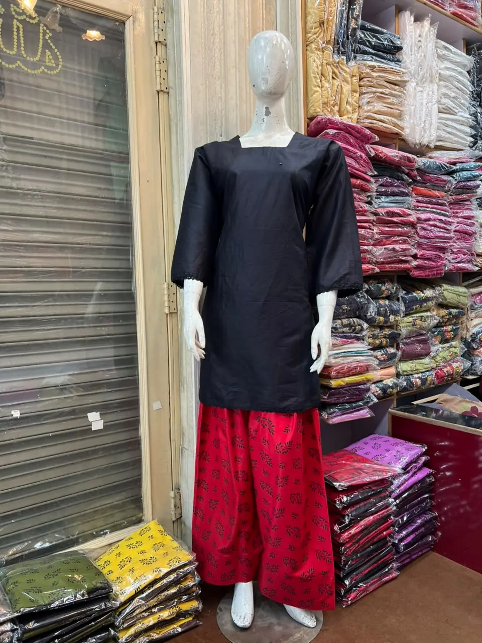 3 Pcs Women's Stitched Cotton Printed Suit with Farshi Shalwar and Dupatta