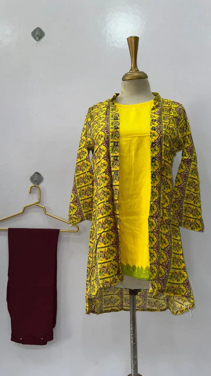 3 Pcs Women's Stitched Linen Printed Gown Suit
