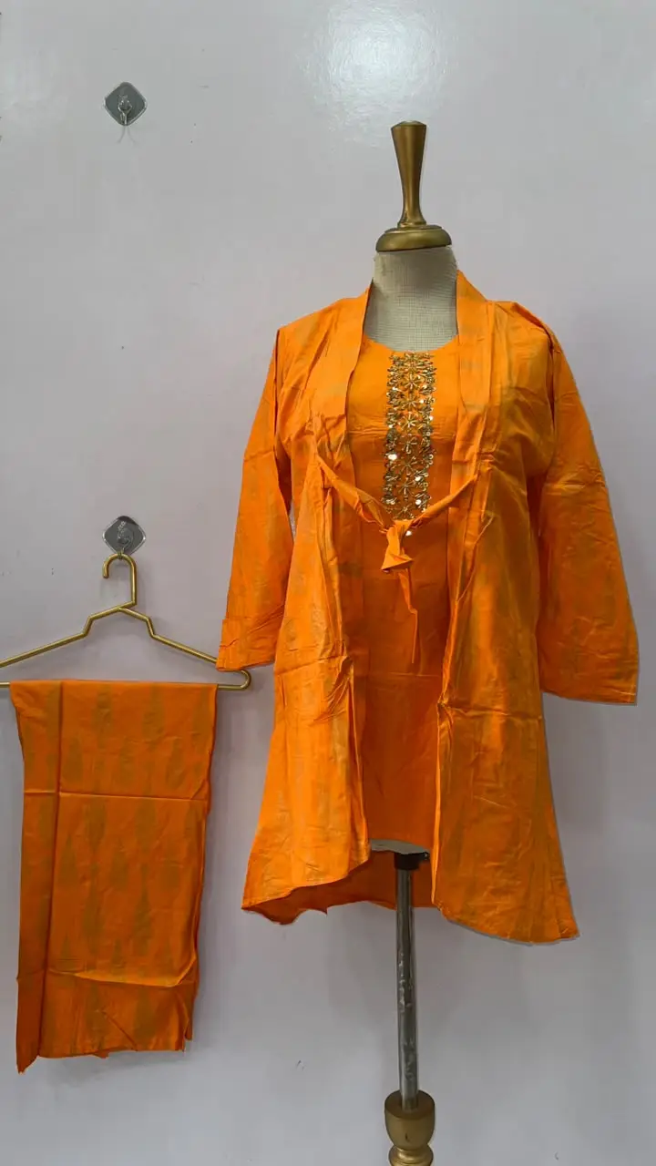 3 Pcs Women's Stitched Linen Printed Gown Suit