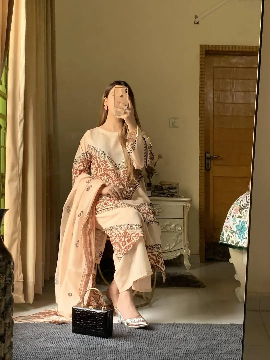 3 Pcs Women's Stitched Grip Silk Printed Suit (SANA)