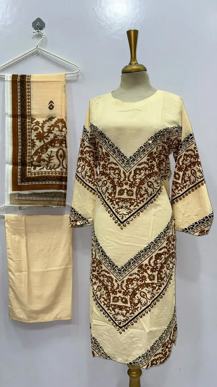 3Pcs Women's Stitched Grip Silk Printed Suit