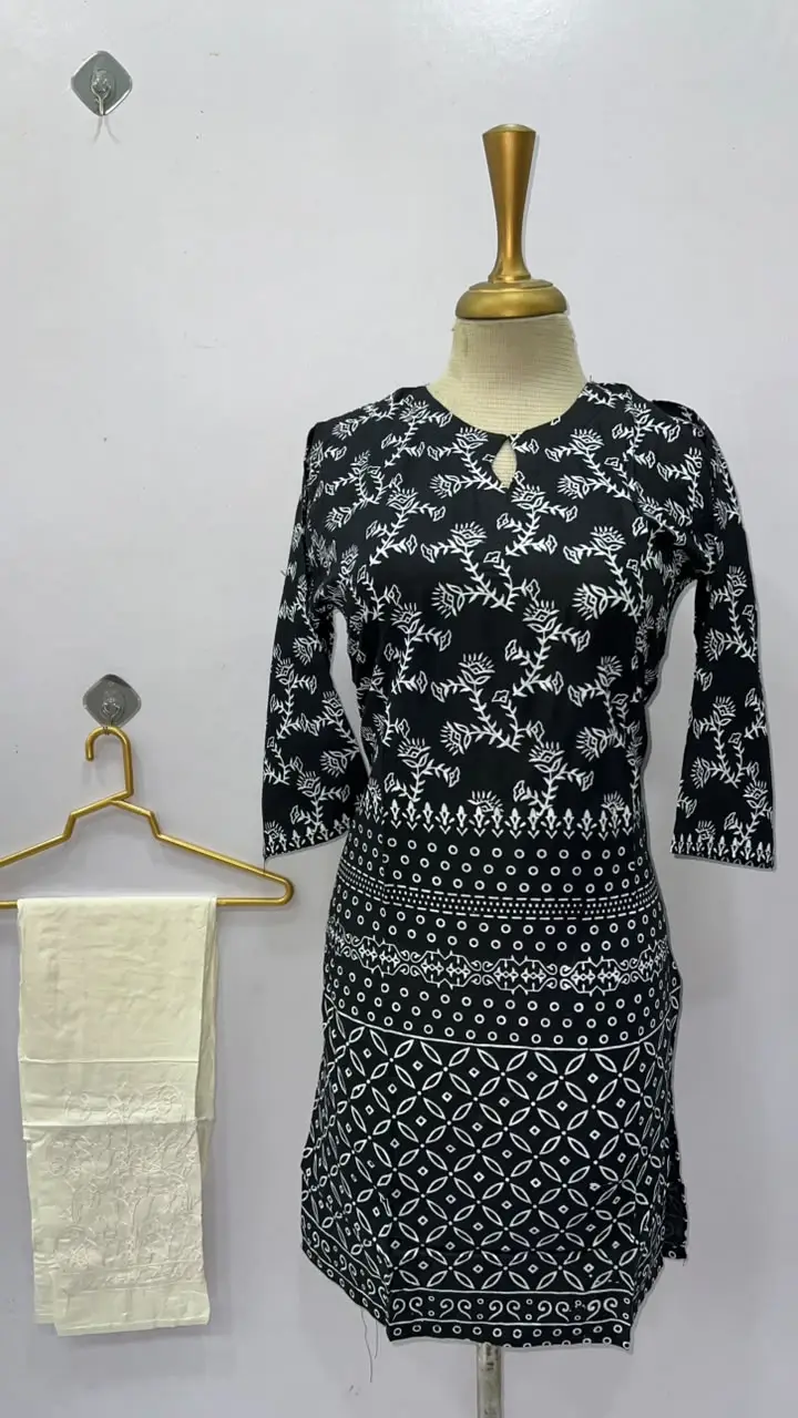 2 Pcs Women's Stitched Linen Printed Shirt And Trouser