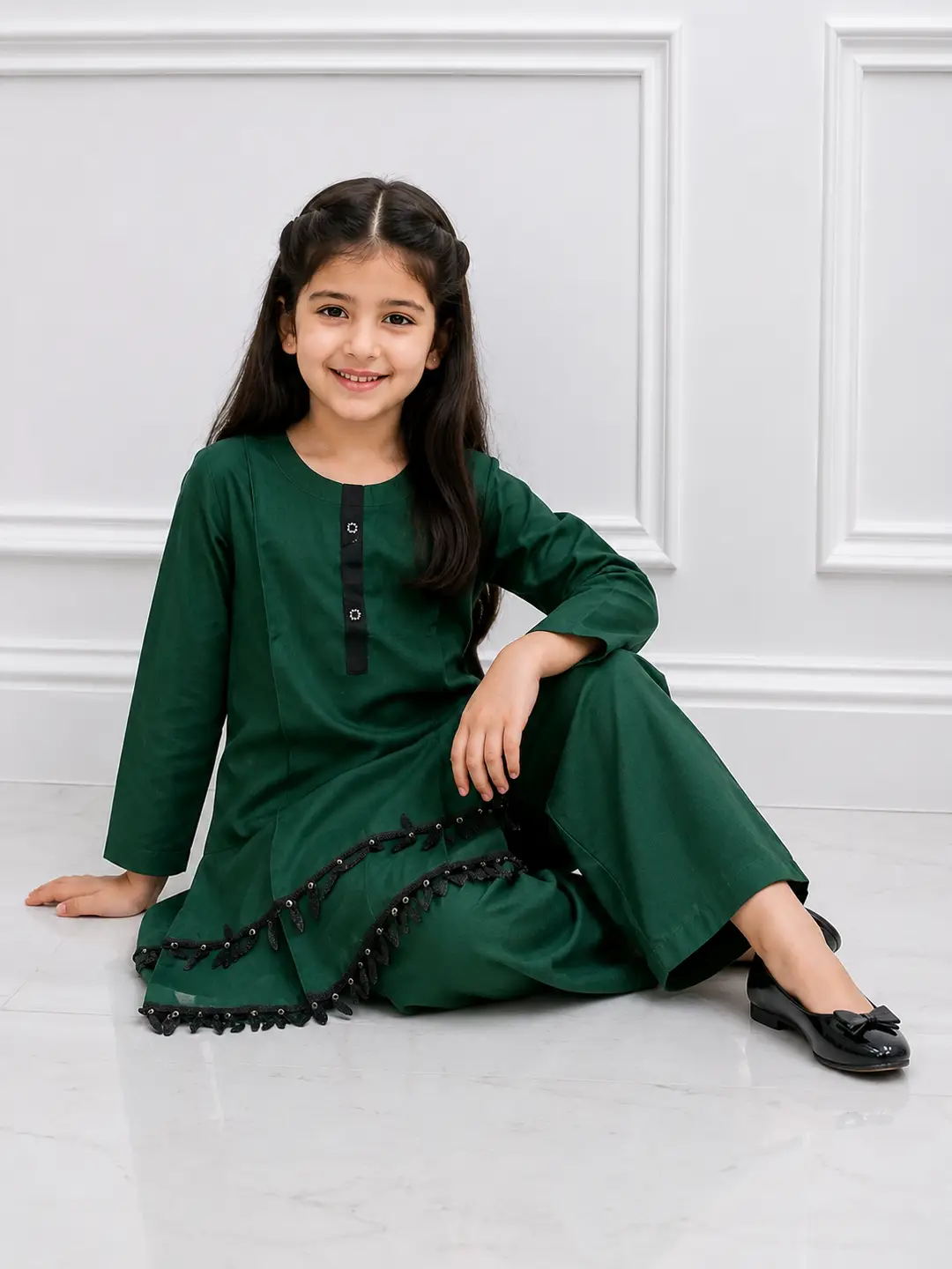 2 Pcs Girl's Lawn Plain Kurta And Trouser with Lace