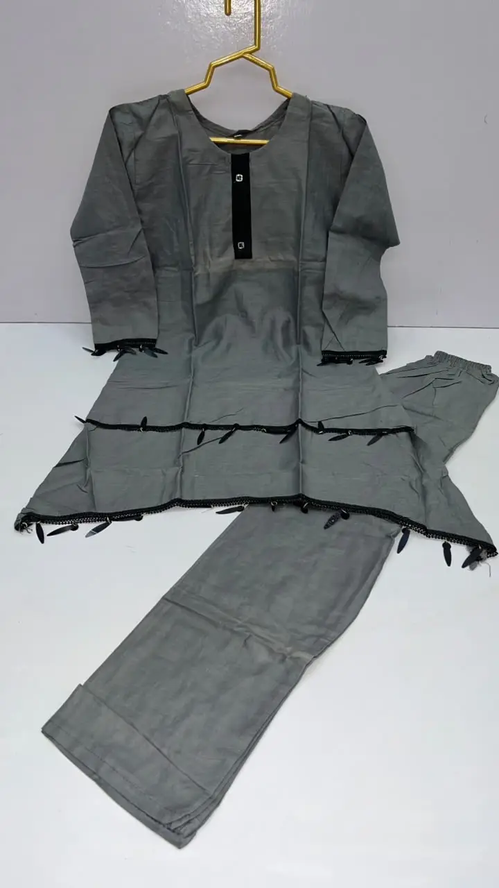 2 Pcs Girl's Lawn Plain Kurta And Trouser with Lace