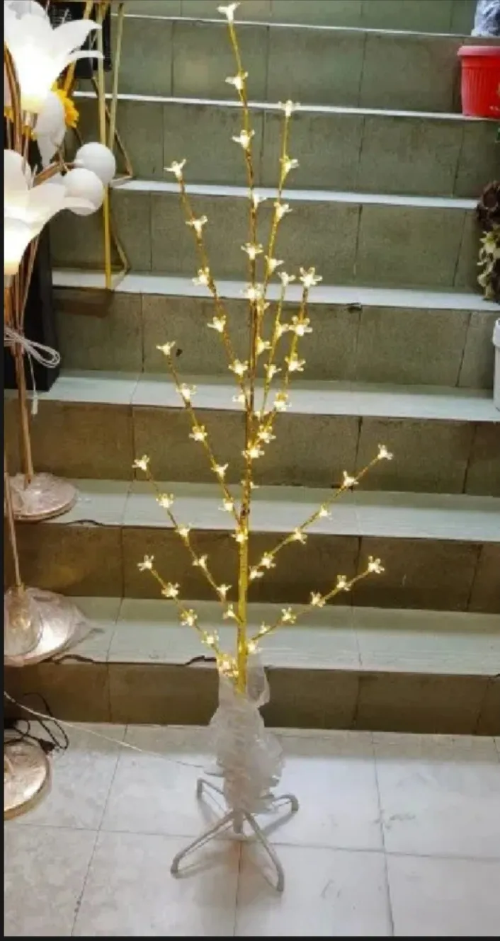 Rechargeable Golden Tree Decor Lamp 2M Metal