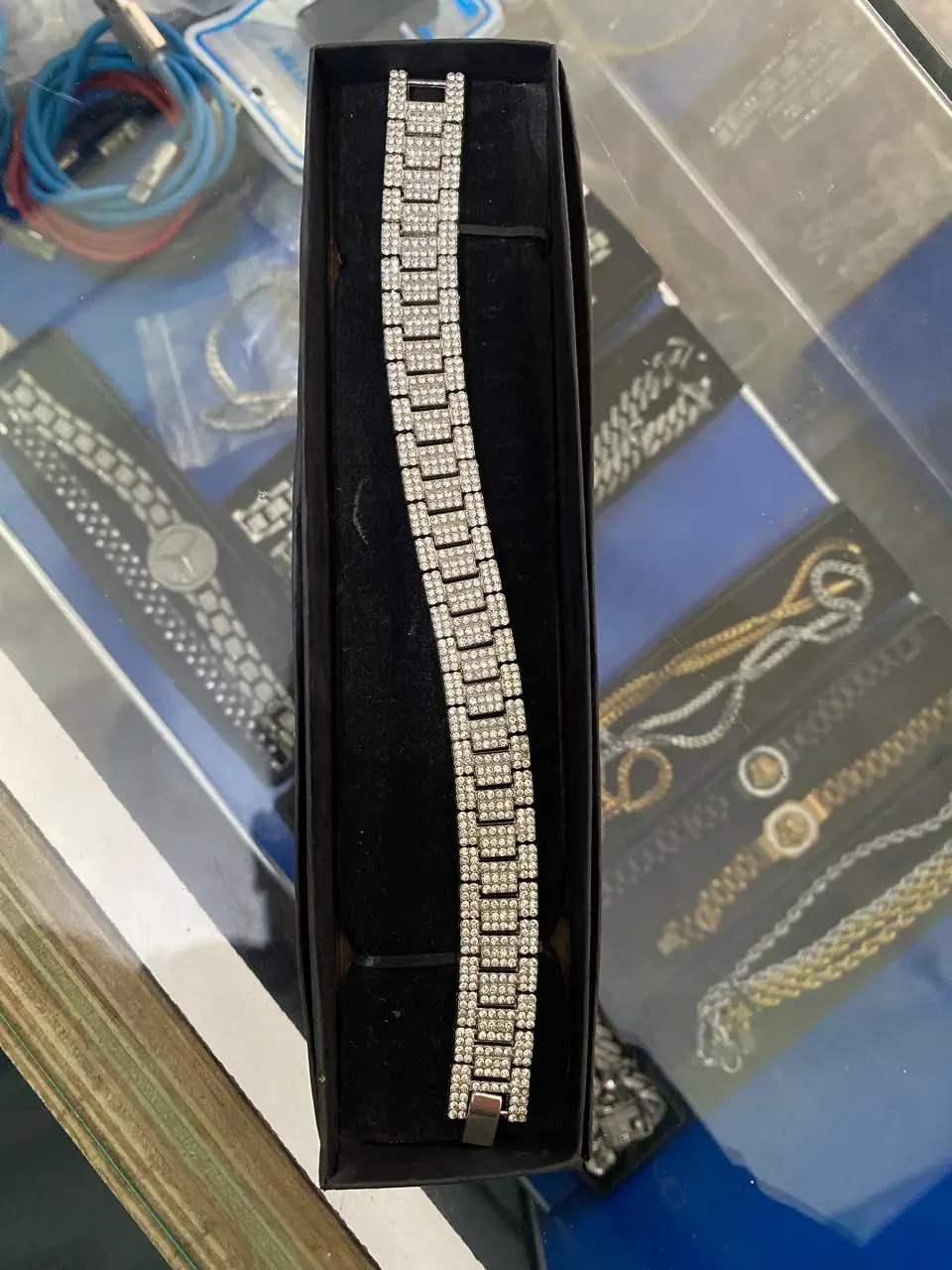 Luxury Iced-Out Zircon Bracelet for Men & Women – Premium Gold/Silver Plated Adjustable Bracelet