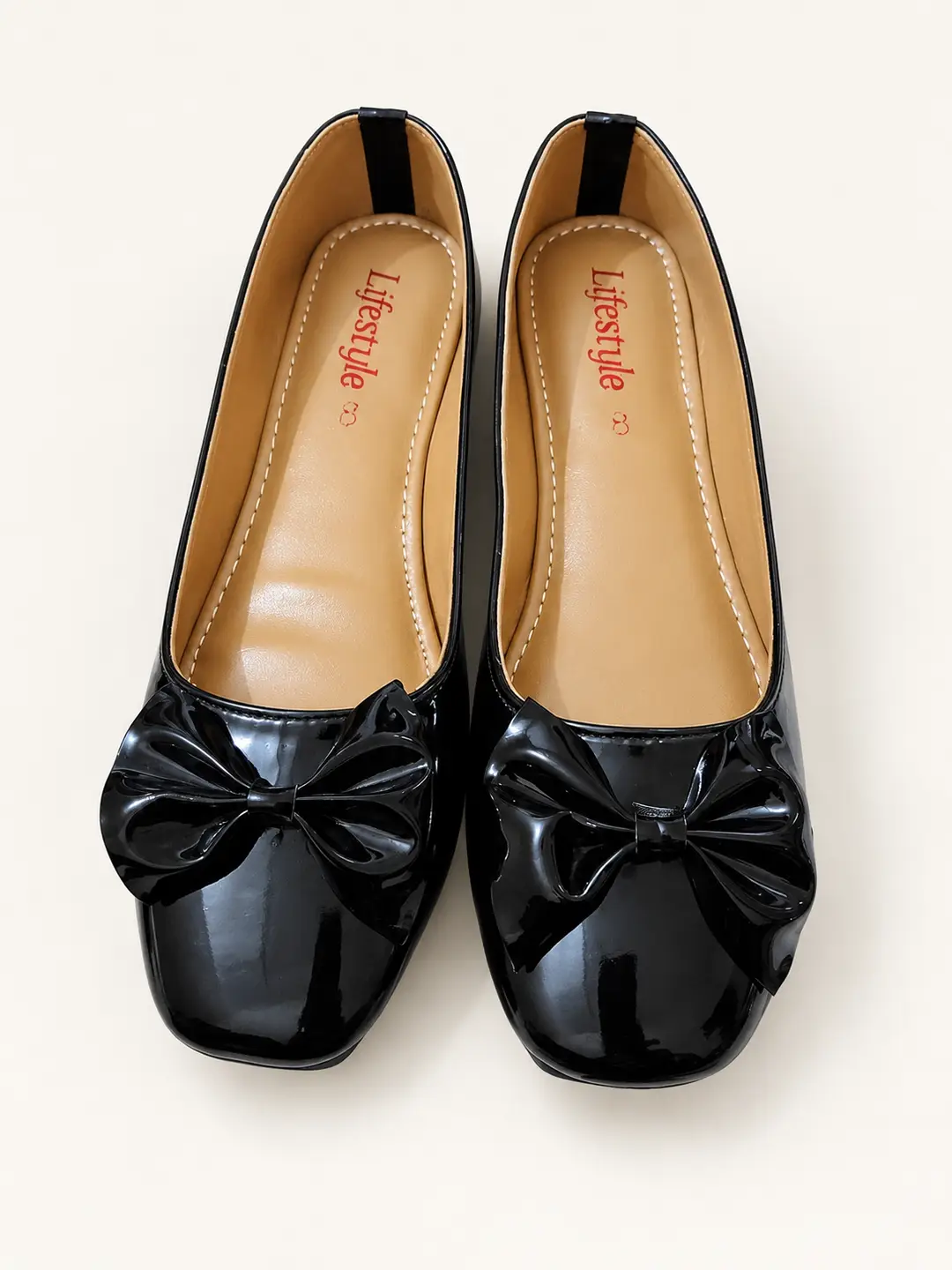 Women's Synthetic Leather College Pumps