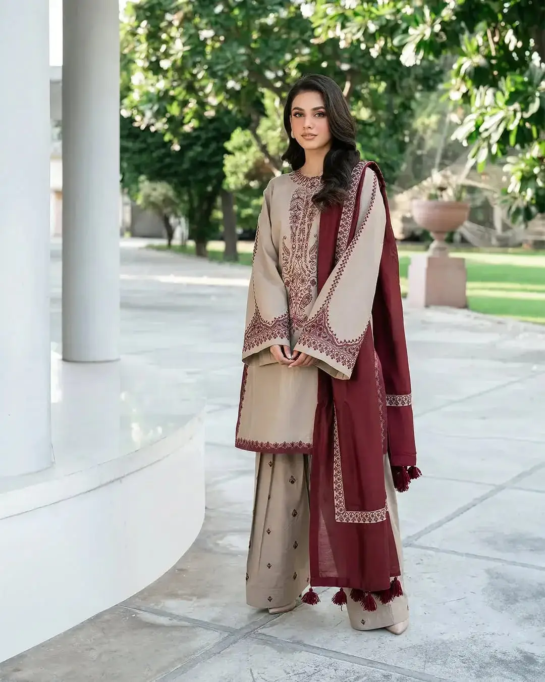 Zara 3 Pcs Women's Stitched Linen Embroidered Suit