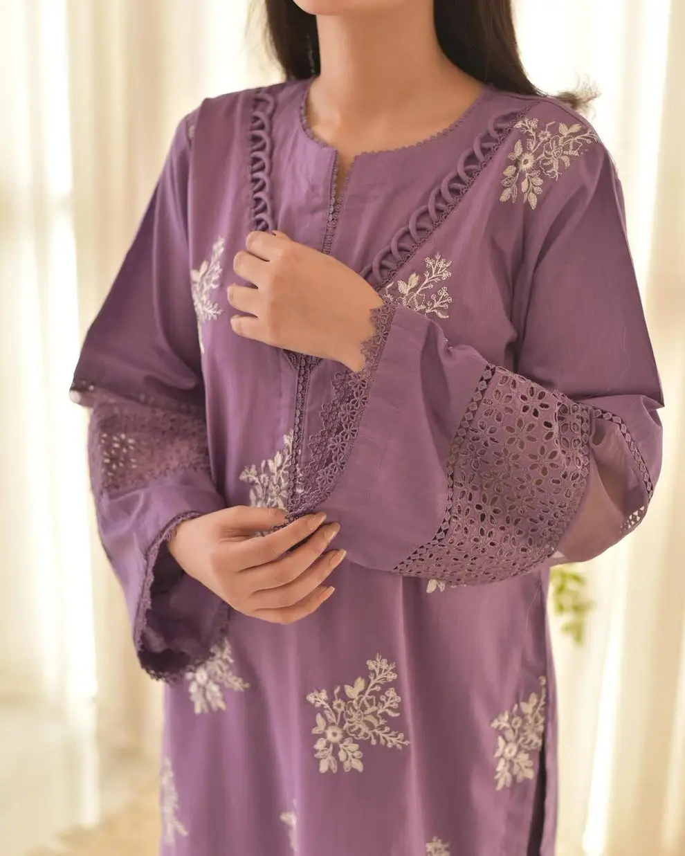 juliet grace 3 Pcs Women's Stitched Linen Embroidered Suit