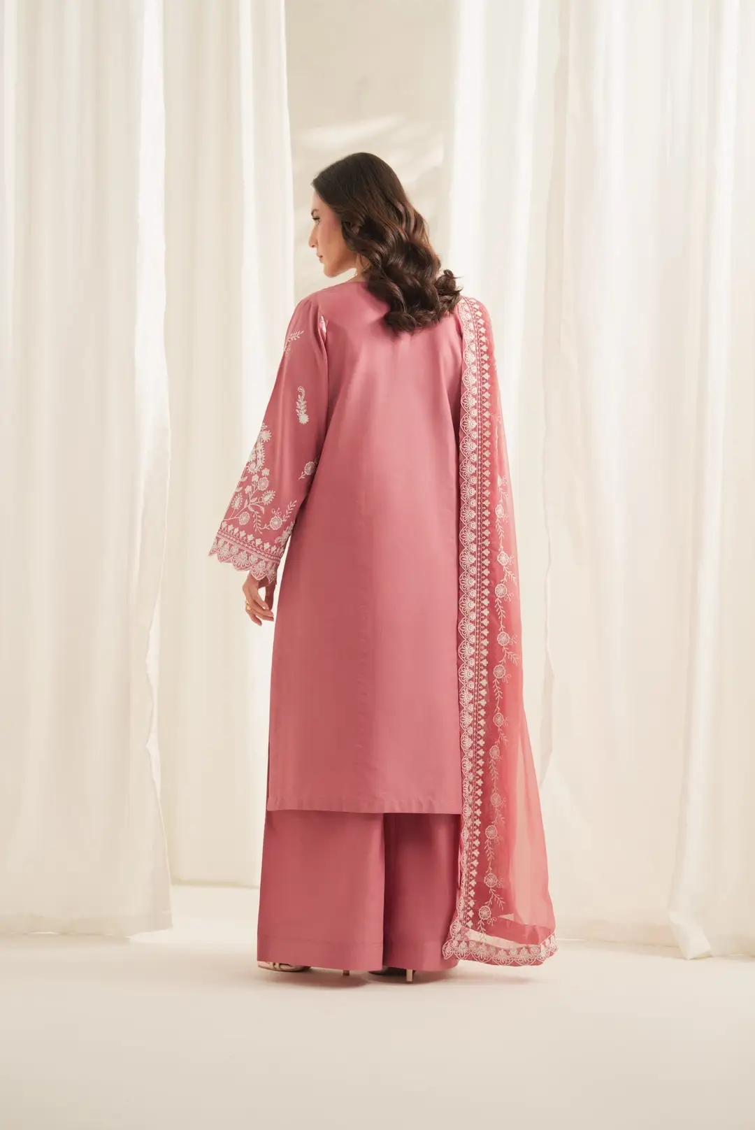 Pinki 3 Pcs Women's Stitched Linen Embroidered Suit