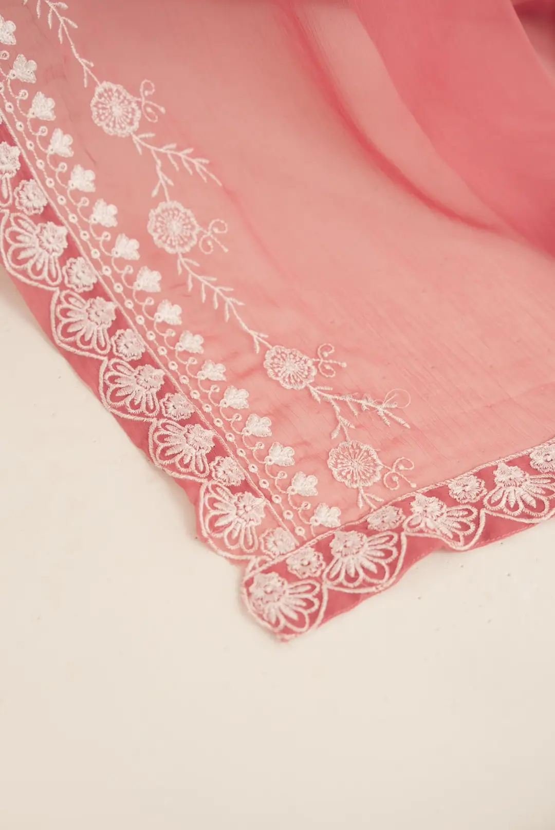 Pinki 3 Pcs Women's Stitched Linen Embroidered Suit