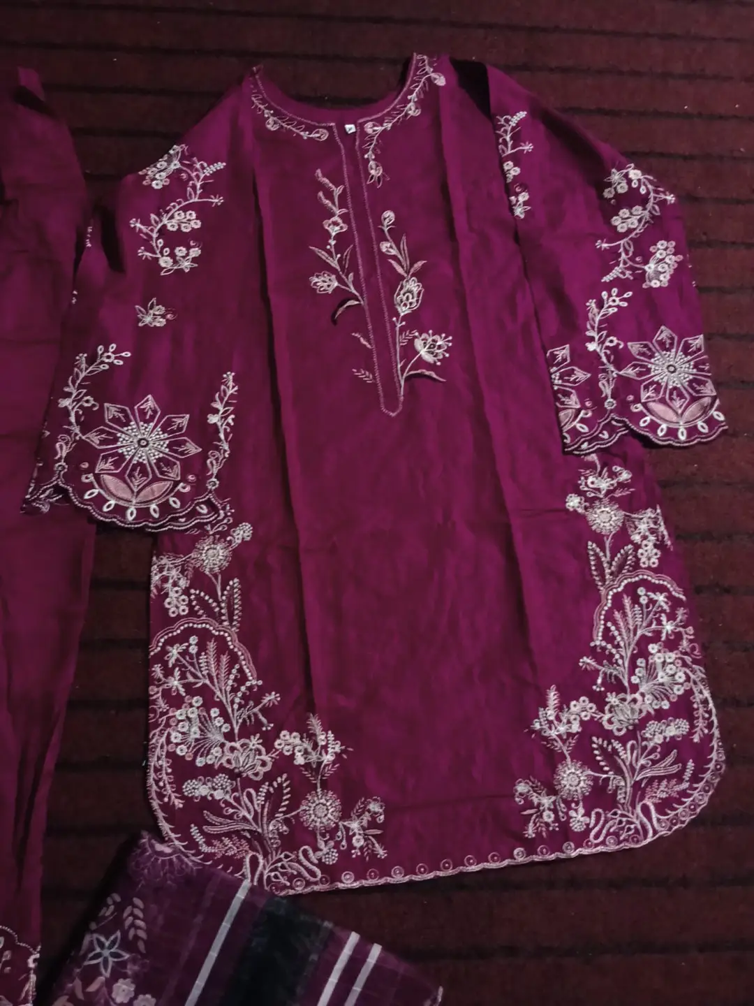 Plum Grace 3 Pcs Women's Stitched Linen Embroidered Suit