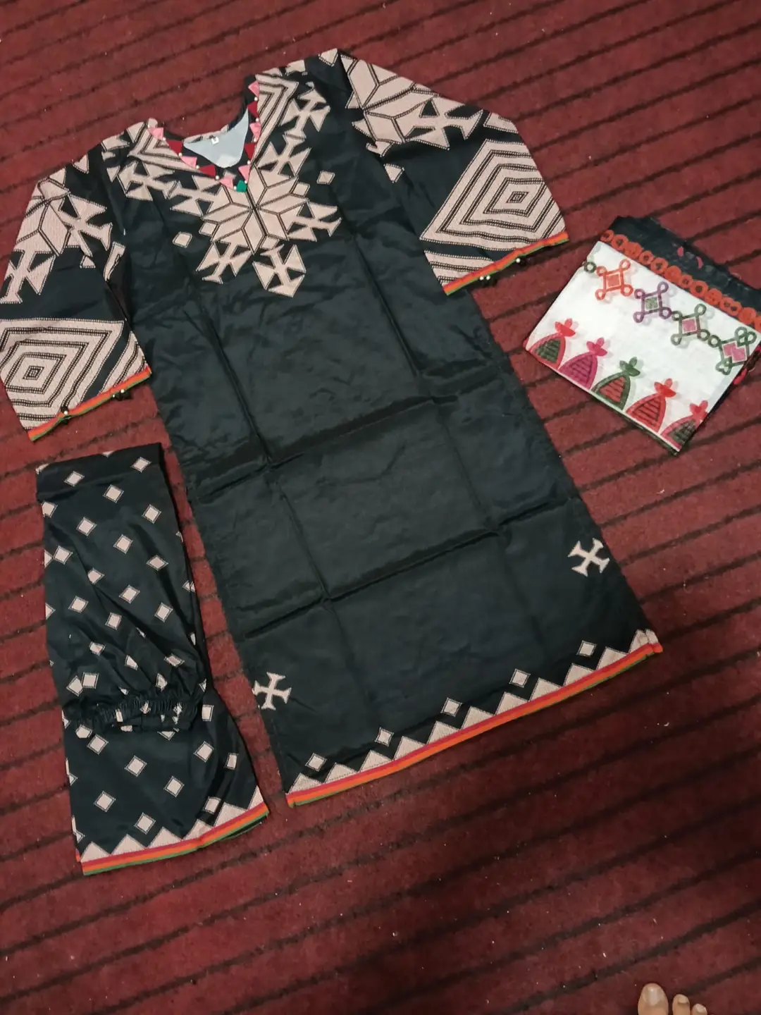 Melvin 3 Pcs Women's Stitched Silk Printed Suit