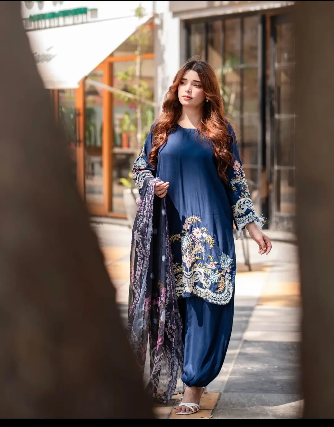Navy Blue 3 Pcs Women's Stitched Linen Embroidered Suit