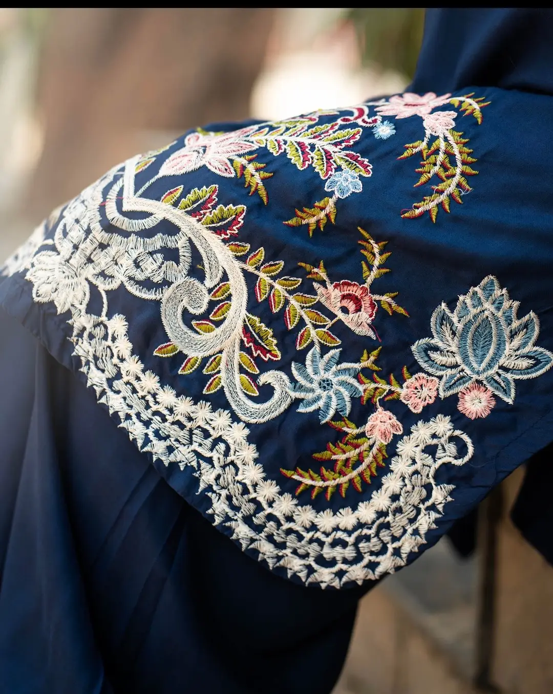 Navy Blue 3 Pcs Women's Stitched Linen Embroidered Suit
