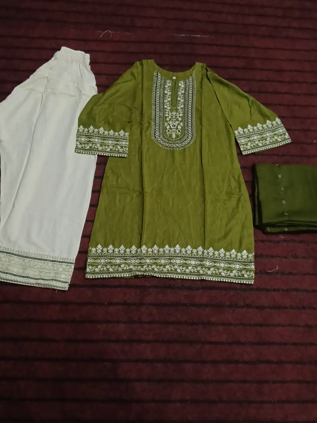 Gulnar 3 Pcs Women's Stitched Linen Embroidered Suit