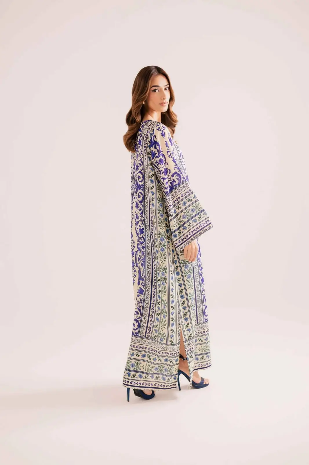 kaftan 2 Pcs Women's Stitched Silk Printed Shirt And Trouser