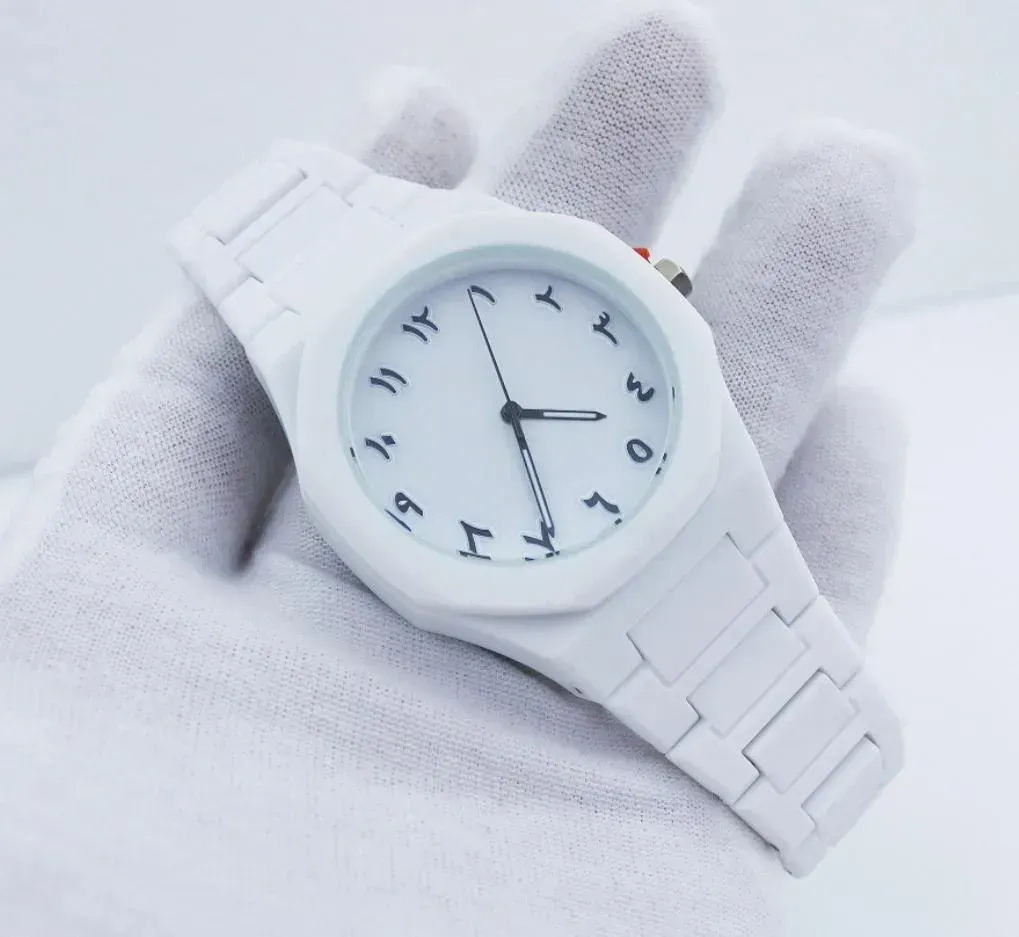 Men's White Carbon Fiber Analog Watch 33mm