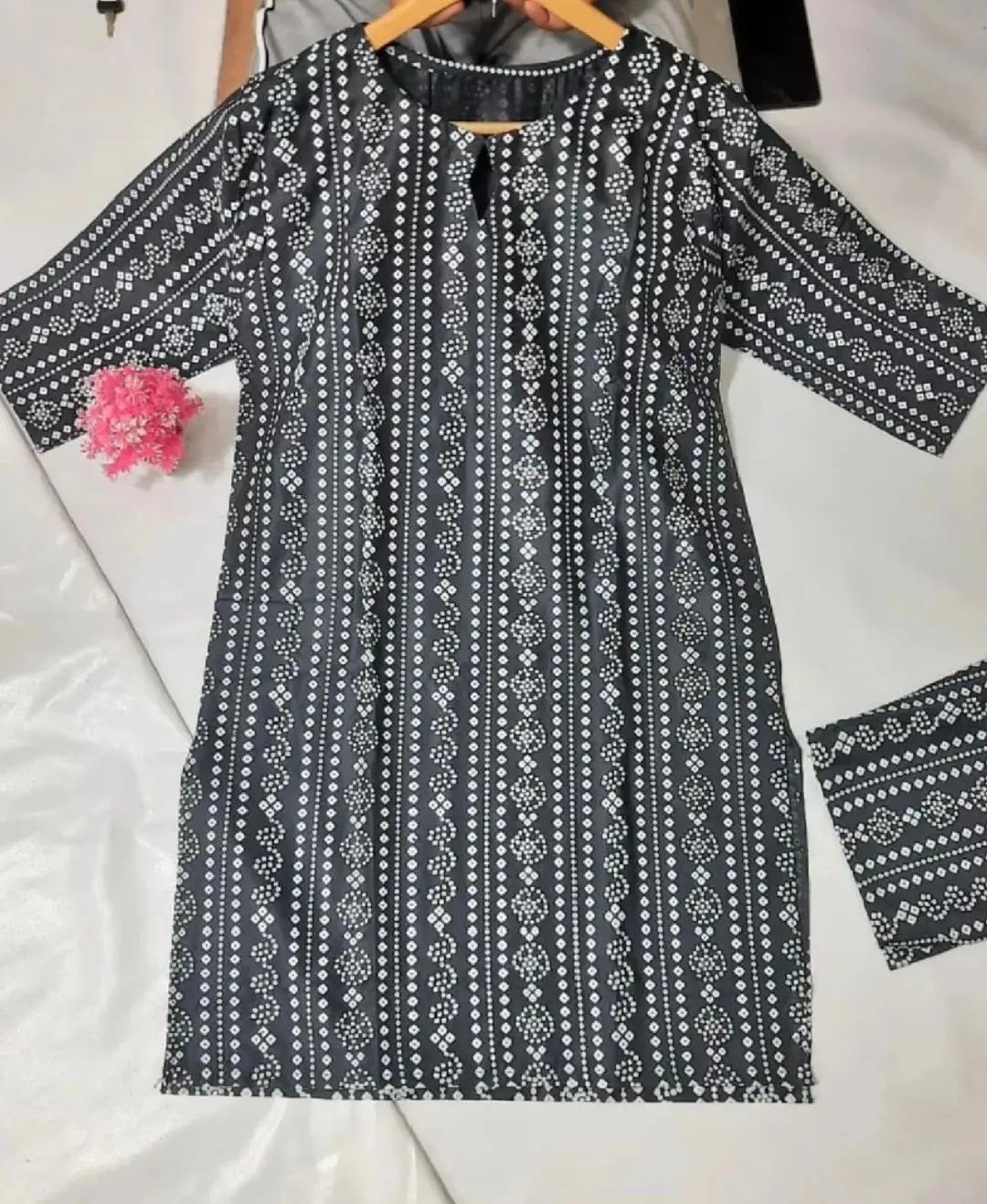 2 Pcs Women's Stitched Linen Block Printed Shirt And Trouser
