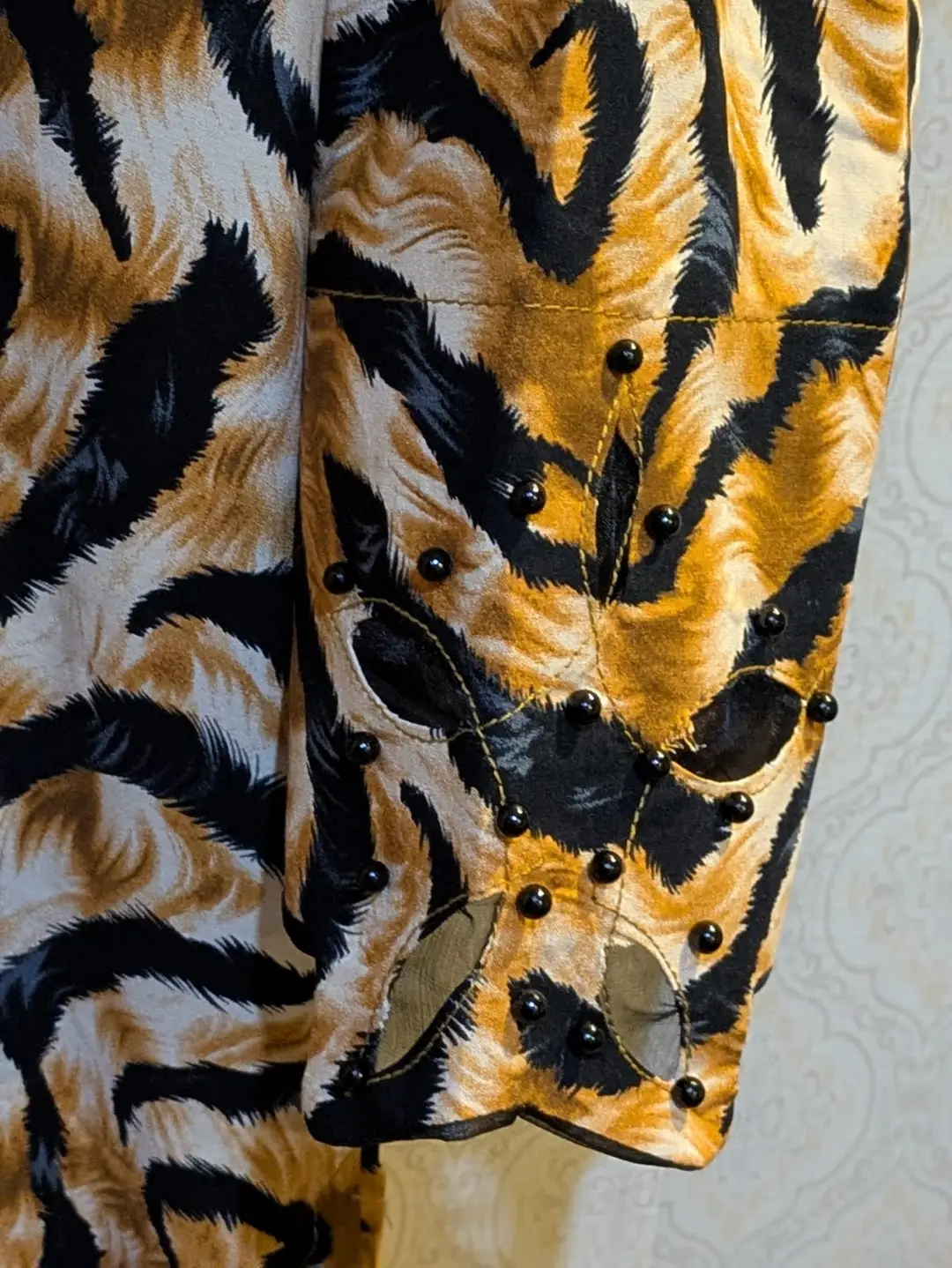 2 Pcs Women's Stitched Linen Printed Shirt And Trouser