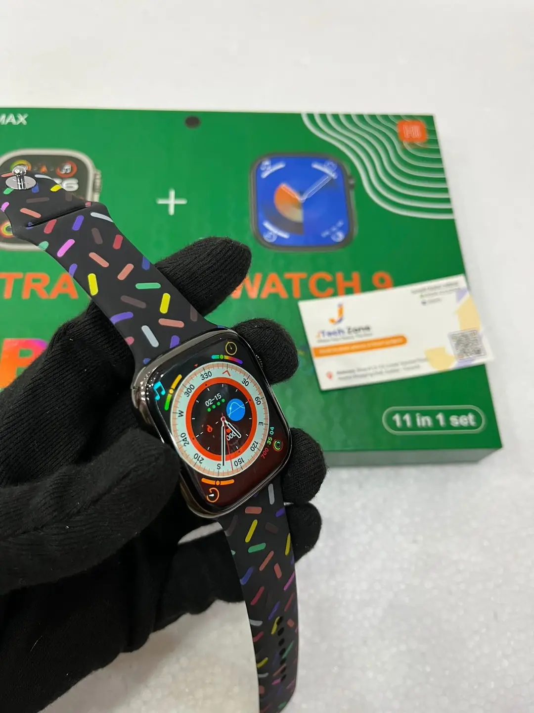 i50 smartwatch with 2 watches 7 straps and 2 case