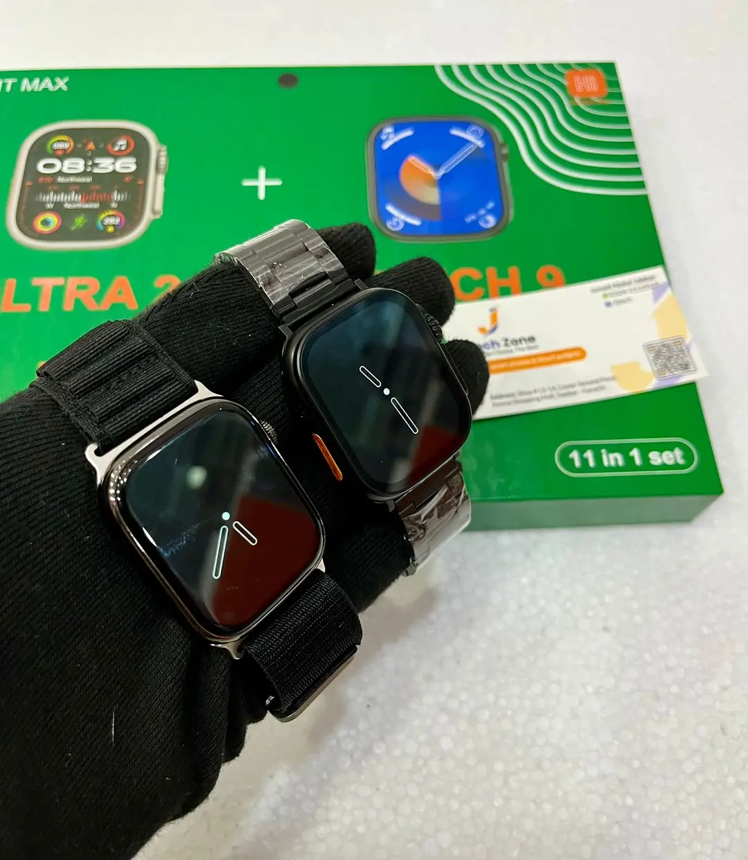 i50 smartwatch with 2 watches 7 straps and 2 case